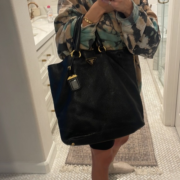 Prada bag - Picture 6 of 8